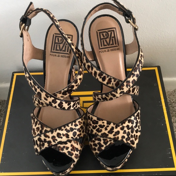 Pour la Victoire leopard calf pony hair heels - size 8M - Picture 2 of 4
